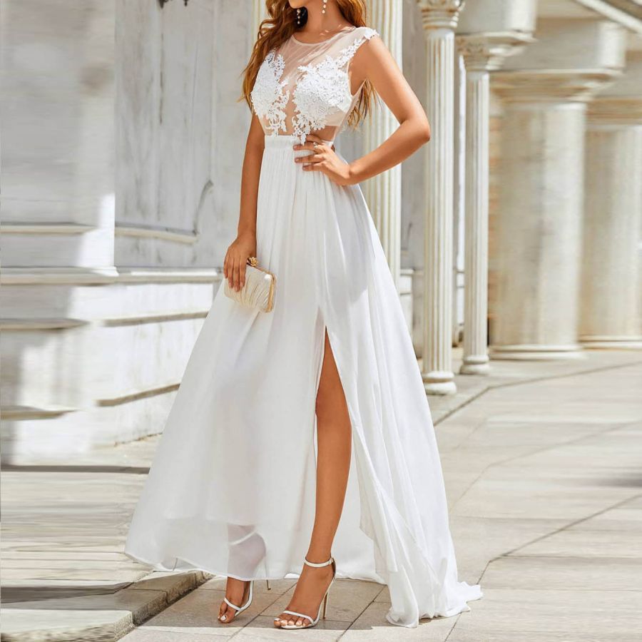 Vestido de novia de gasa con encaje y cola grande