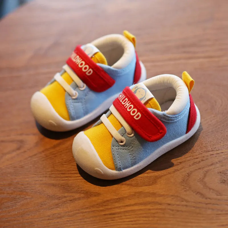 Enfant en bas âge chaussures