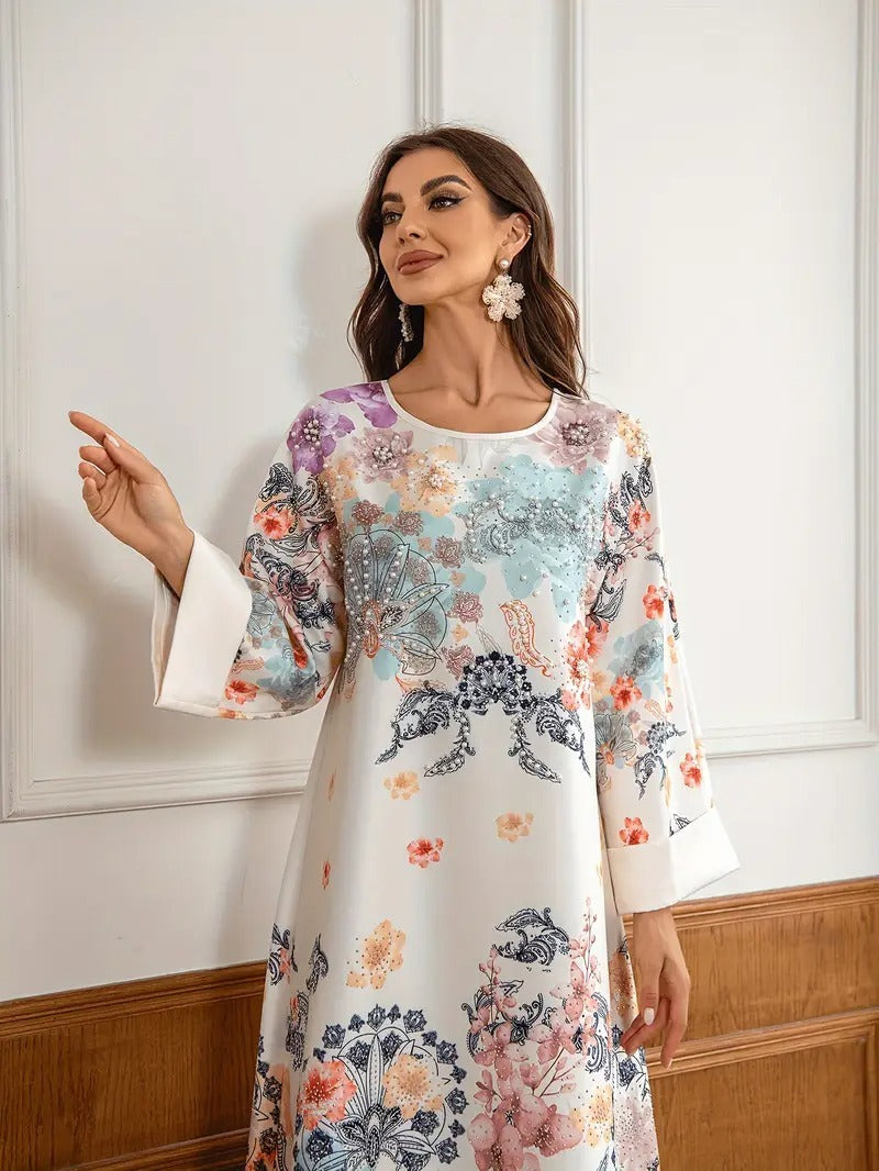 Elegante vestido caftán largo con estampado floral