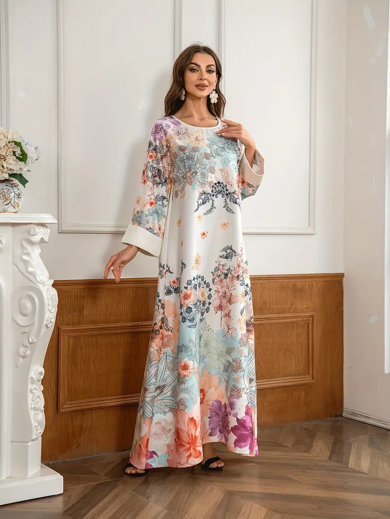 Elegante vestido caftán largo con estampado floral