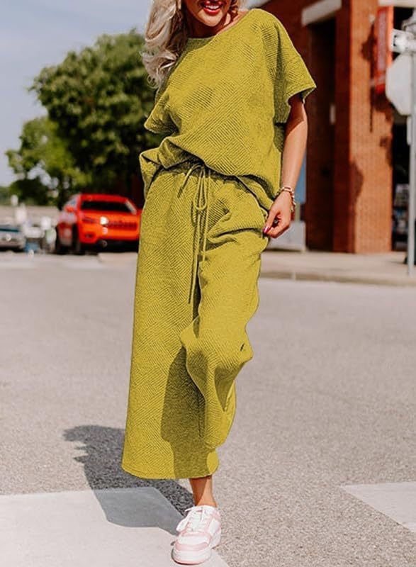 Solid Color Texture Casual Fashion Women's Wear Short-sleeved Trousers Two-piece Set - Enfance-Heureuse